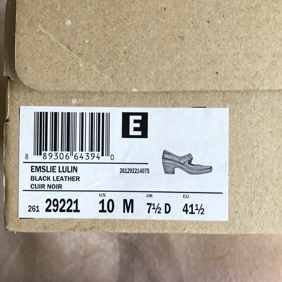 Comfy Clarks especially for Airline employees! - Picture 5 of 5